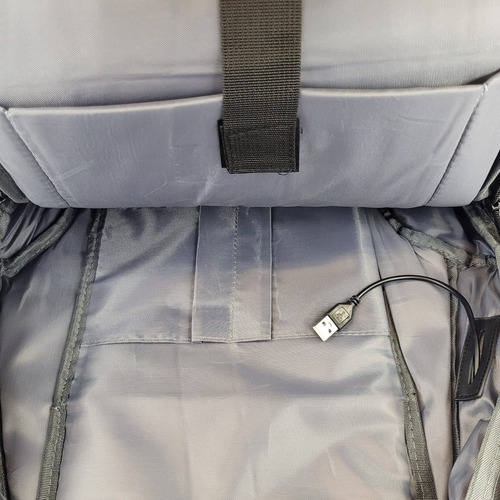 Imagen 2 de 10 de Mochila Antirrobo Urbana Impermeable Con Usb Laptop 15,6