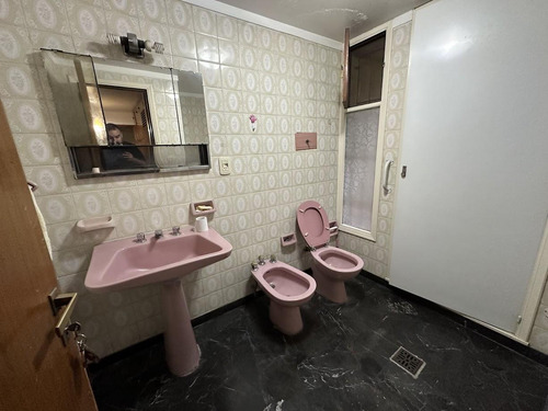 Chalet Sobre 2 Lotes, 4 Ambientes, Pileta, Quincho