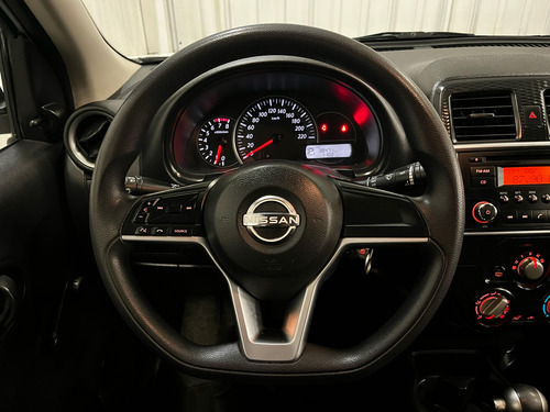 Nissan March 2022
