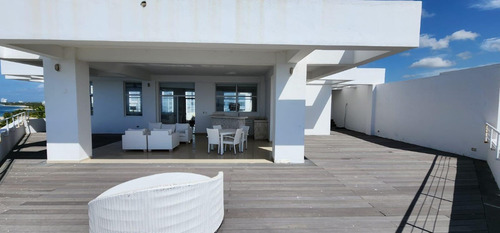 For Sale Penthouse En Marbella Juan Dolio Con 687m2 Primera Linea De Playa De 3 Habiaciones Y Terraza