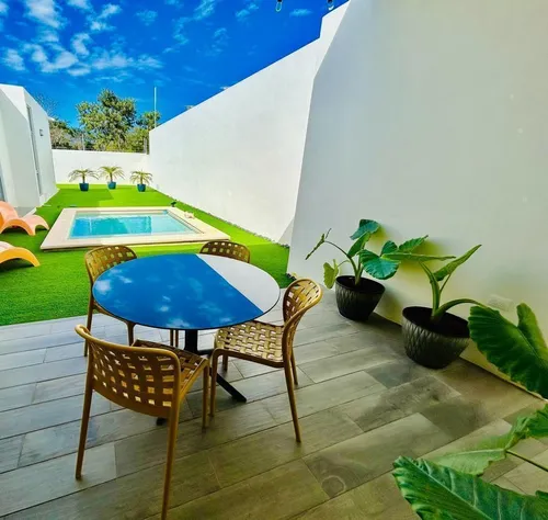 Casa De Una Planta Equipada Y Amueblada De Tres Habitaciones Y Piscina