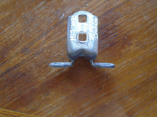 Imagen 3 de 3 de Vendo Bisagra Trasera Izquierda De Renault Megame 2, 2006