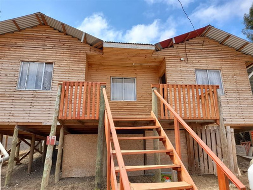 Casa En Venta De 3 Dorm. En El Tabo