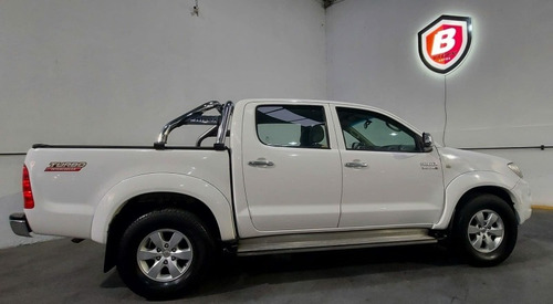 Imagen 6 de 15 de Toyota Hilux 2012 3.0 Cd Srv I 171cv 4x2