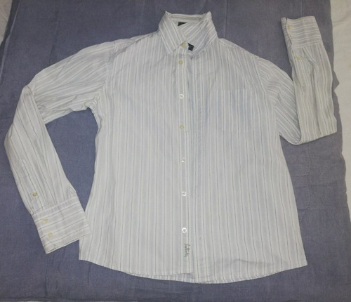 Camisa Hollister Man (detalle)