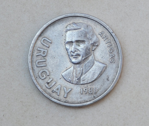 Moneda De Uruguay De 10 Pesos Año 1981 - En Rosario - (Usado)