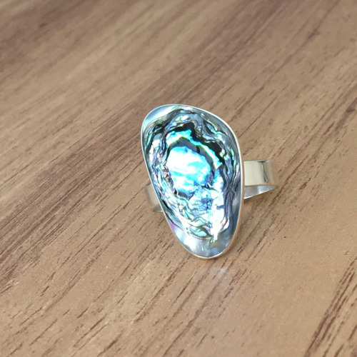 Imagen 3 de 10 de Anillo Triángulo Con Concha De Abulón De Plata .925 Agálea