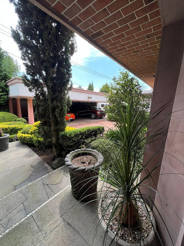 Venta De Casa En Fraccionamiento San Carlos En Metepec