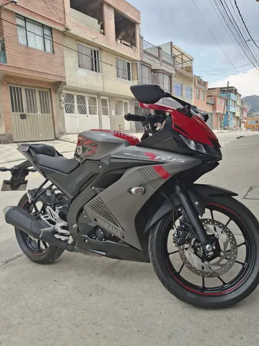 Yamaha R15 V3