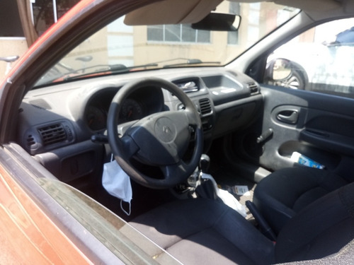 Renault Clio 2014 1.0 16v Authentique Hi-power 3p