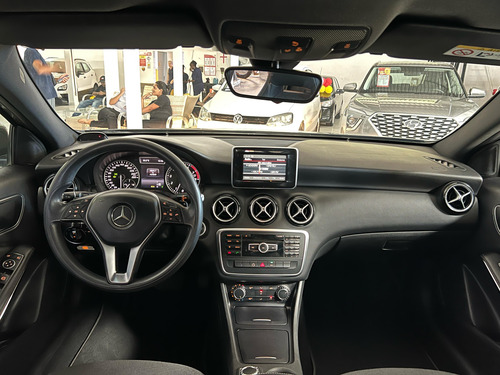 Mercedes-Benz A200TURBO A200