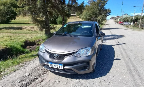 Toyota Etios 1.5 Sedan X