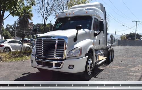 Imagen 1 de 9 de Tractocamión Freightliner Cascadia 2013 Seminuevo