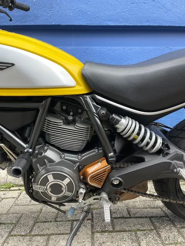 Ducati Scrambler 800 Icon