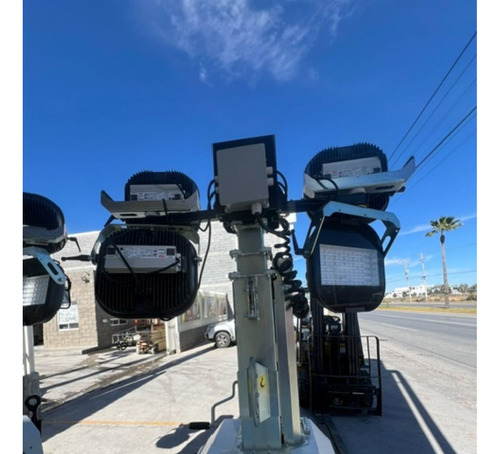 Torre De Iluminacion Trime Diesel 320w 4 Reflectores 1f #19