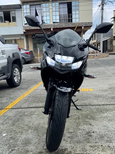 Vendo Moto Gixxer 150 Como Nueva