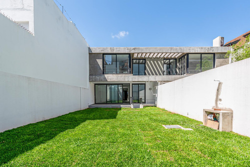 Unidad Tipo Casa - Suite - Jardín - Quincho - 2 Cocheras - Belgrano R