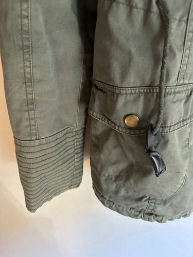 Campera C/capucha Verde Militar De Usa Talle S Forrada Piel (Usado)