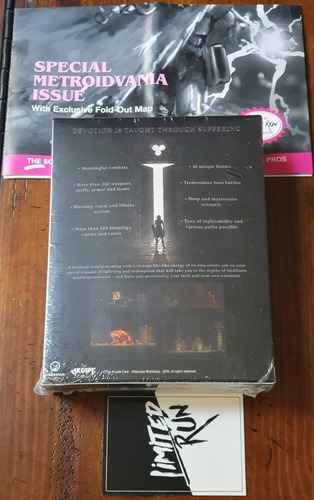 Dark Devotion ( Deluxe Bundle) + Tarjeta 623 + Zine#2 - Ps4 (Usado)