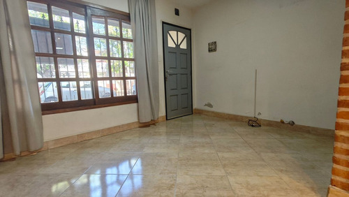 Ph Triplex 4 Ambientes Con Patio Caseros