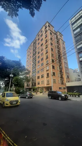 Oficina En Arriendo En Chico Norte Iii. Cod A274