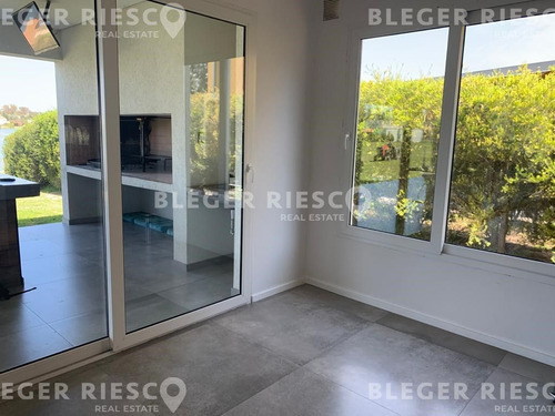Casa En Venta Ubicado En Santa Teresa, Villanueva, Tigre