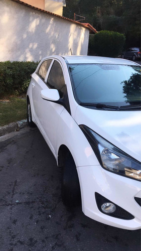 Imagem 3 de 10 de Hyundai Hb20 2013 1.0 Comfort Flex 5p