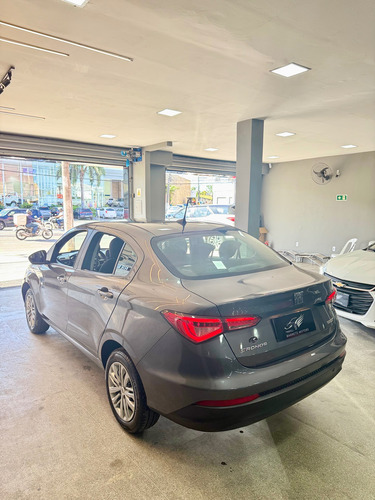 Fiat Cronos 1.0 Drive Flex 4p