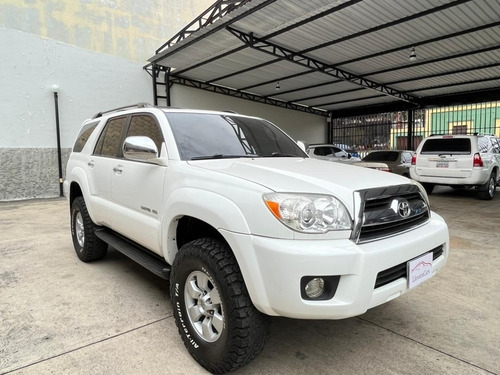 Imagen 3 de 16 de Toyota 4runner