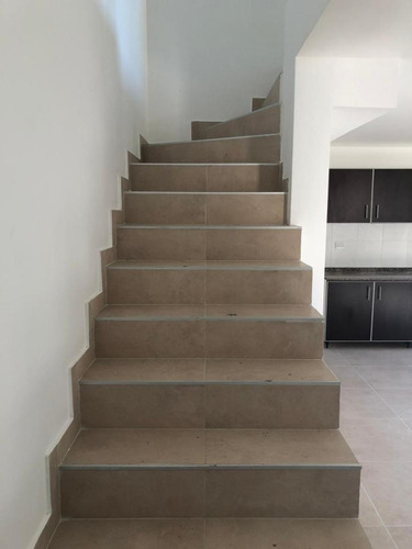 Imagen 5 de 16 de Duplex De 4 Ambientes Excelente Oportunidad !!!!!