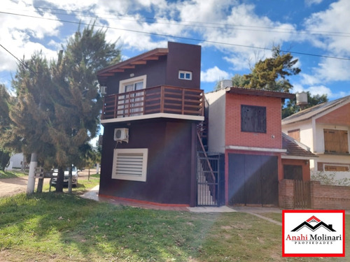 Casa Con 2 Departamentos En Planta Alta - 66 N° 398 -