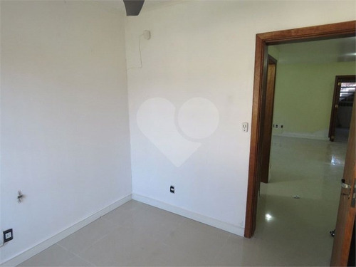 Linda Casa 3 Dormitórios Com Suíte E 4 Vagas N Bairro Tristeza. - 28-im560551