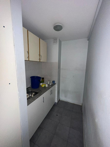 Oficina En Alquiler - Monserrat, Zona Uade - 129 M2