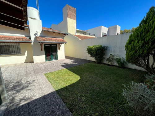 Imagen 9 de 28 de Casa 3 Amb. Con Jardín - Martínez