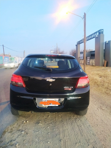 Imagen 2 de 4 de Chevrolet Onix 1.4 Ltz Mt 98cv 2015