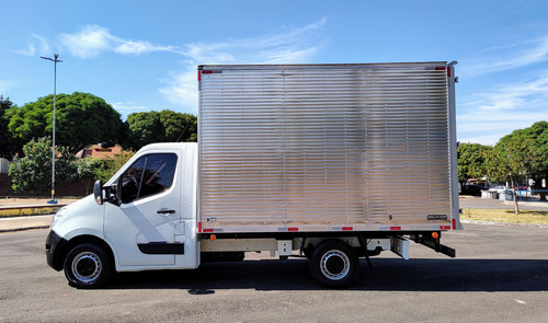 Renault Master chasis 2.3 L2h1 2p