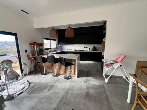 Arriendo Hermosa Casa En Los Cristales Curicó