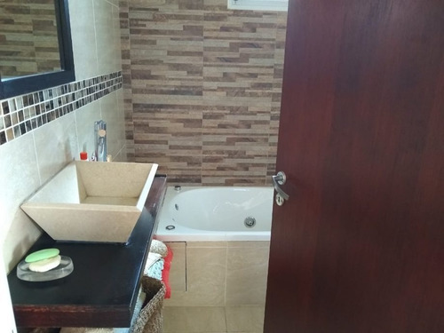 Imagen 7 de 14 de Casa En Venta En Parque Leloir