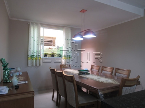 Sobrado - Vila Valparaiso - Ref: 7685 - V-7685