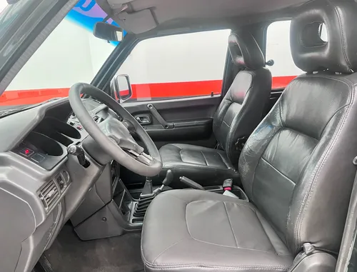Mitsubishi Montero 3.0 V13