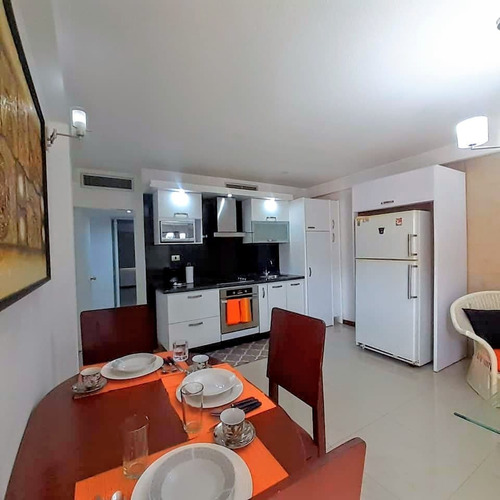 Imagen 8 de 15 de Alquiler Vacacional En Lecheria Res Guaica Suites 04248085453