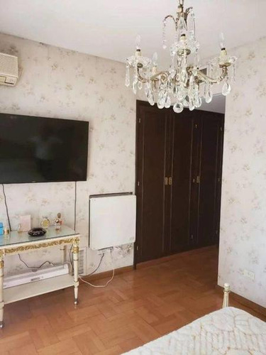 Villa Devoto - Venta Chalet En 2 Plantas, Garage
