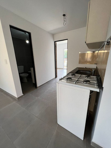 Imagen 7 de 11 de Departamento En Venta En José C Paz