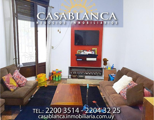 Casablanca - Ph En Planta Baja, Casa Esquina.