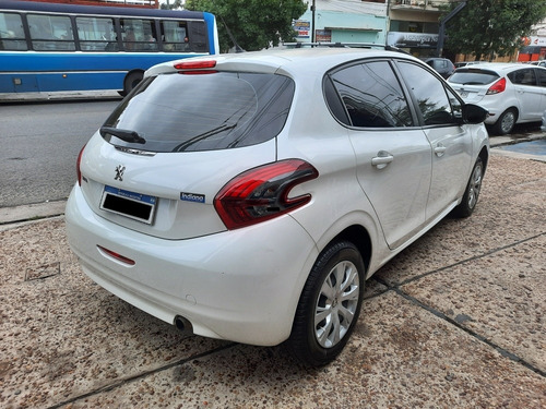 Peugeot 208 2017 1.5 Active