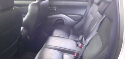 Imagem 9 de 10 de Mitsubishi Outlander 2012 2.0 5p