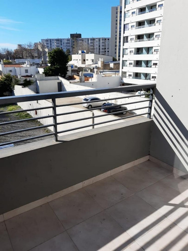 Imagen 6 de 8 de Venta Monoambientes 13 E/63 Y 64