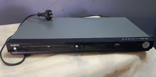 Reproductor De Dvd - Dvd Player: Sanyo Dvh-9209a