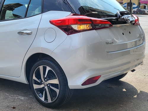 Imagen 10 de 16 de Toyota Yaris 2022 1.5 107cv S Cvt