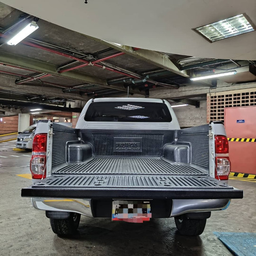 Imagen 9 de 14 de Toyota Hilux 2018